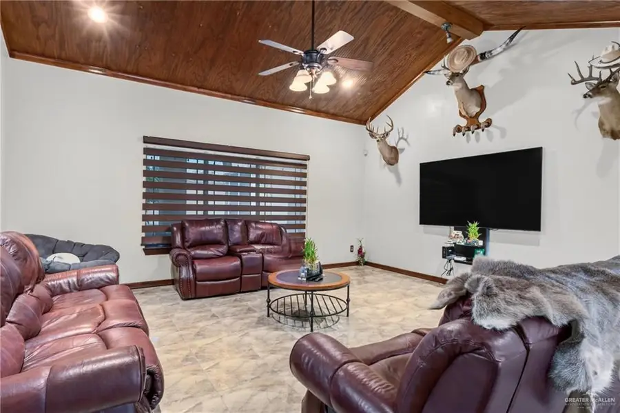 1409 W Calle Espana, Pharr, TX 78577 - #2