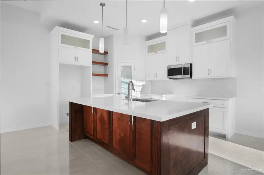 406 La Laguna Road, Mission, TX 78572 - #3
