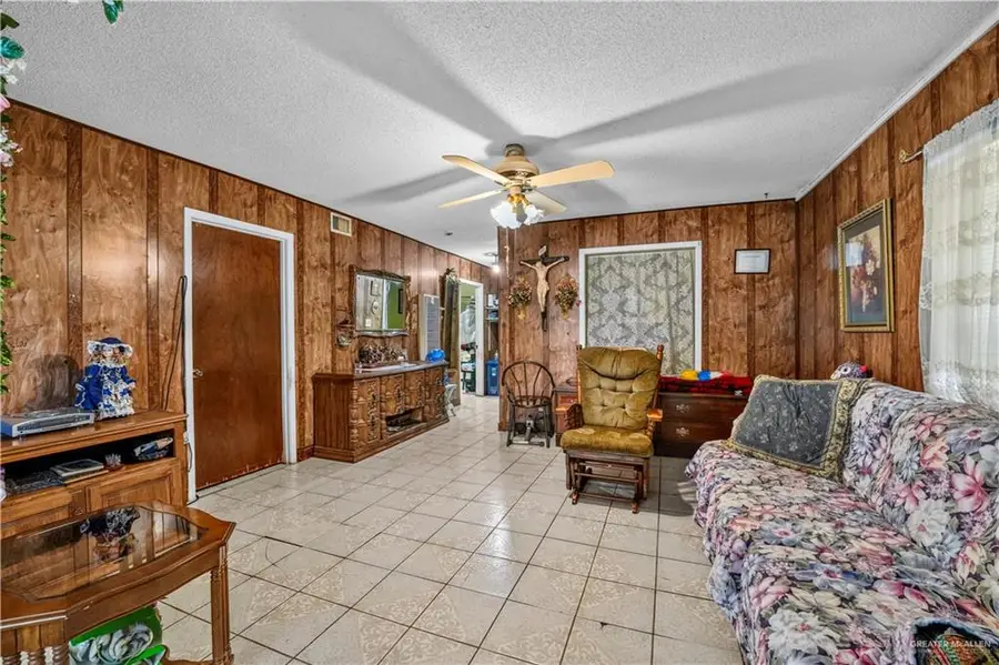 1106 E Sprague Street, Edinburg, TX 78539 - #2