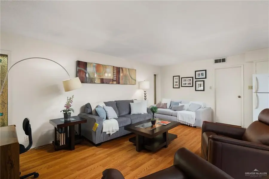 800 E Dallas Avenue #17, McAllen, TX 78501 - #2