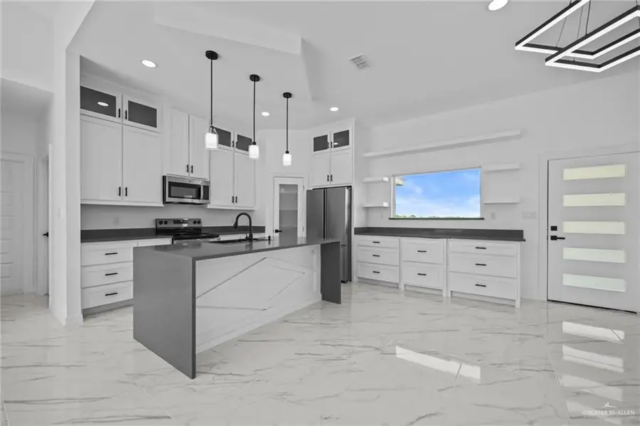1044 Nina Avenue, Alamo, TX 78516 - #3