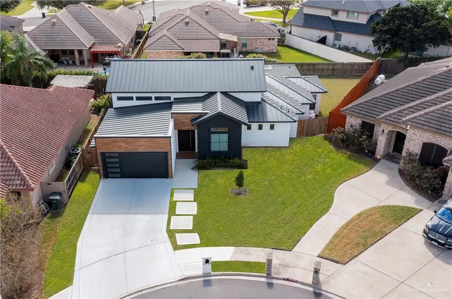 2604 Cottonwood Street, Mission, TX 78574 - #3