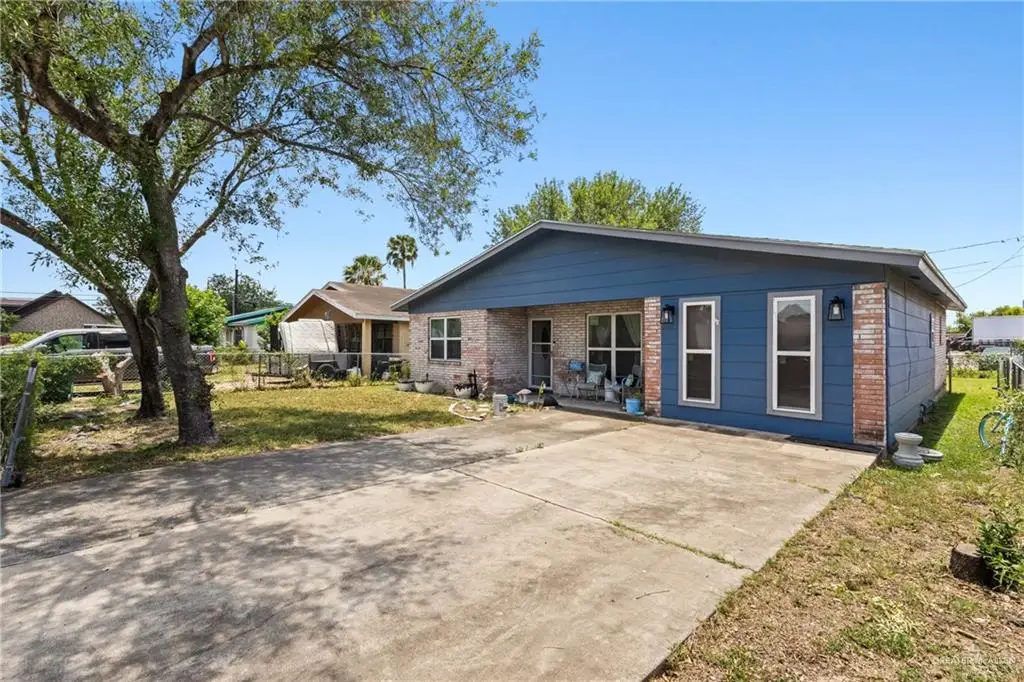 905 W Bowe Street, Pharr, TX 78577 - #1