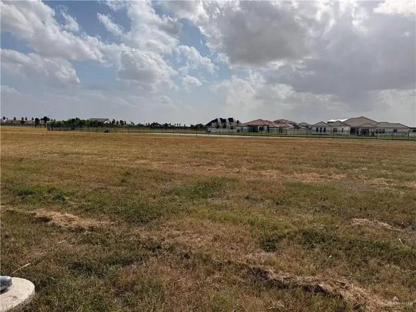 4553 Estancia Parkway, McAllen, TX 78504
