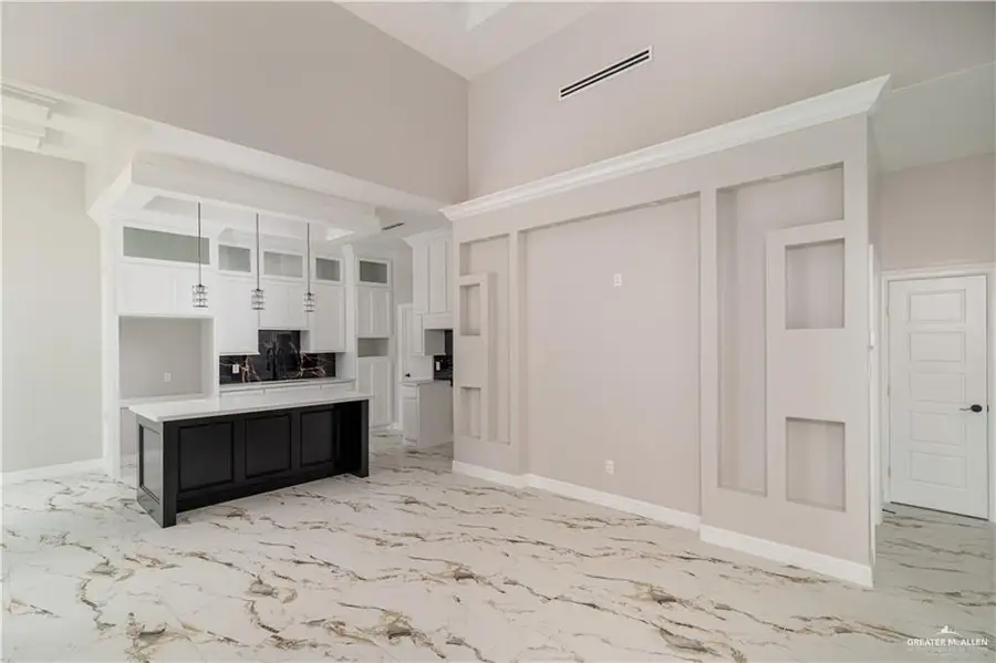220 Contento Avenue, Donna, TX 78537 - #3