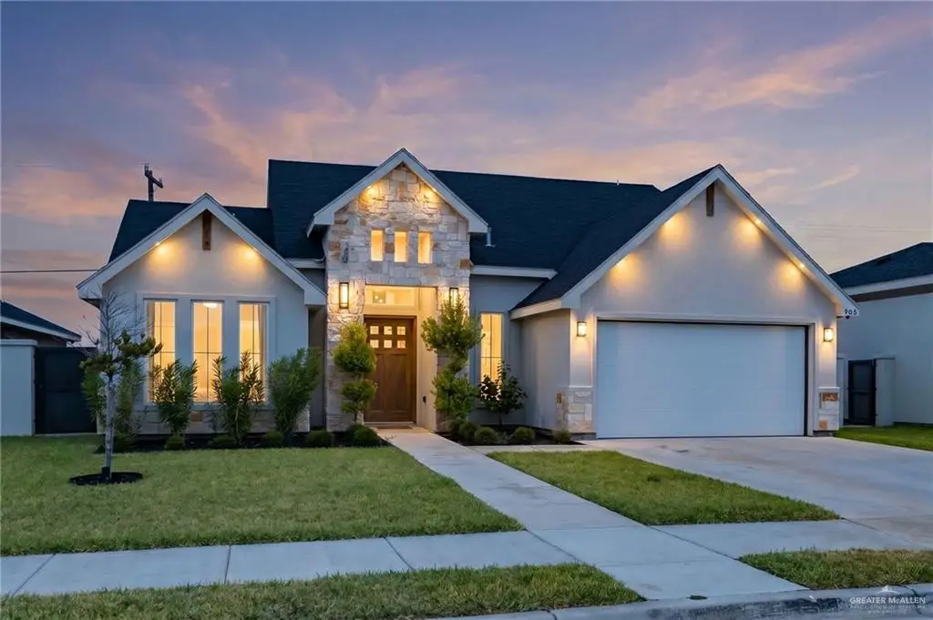905 W Buxton Avenue, Edinburg, TX 78541 - #1