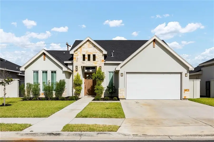 905 W Buxton Avenue, Edinburg, TX 78541 - #2