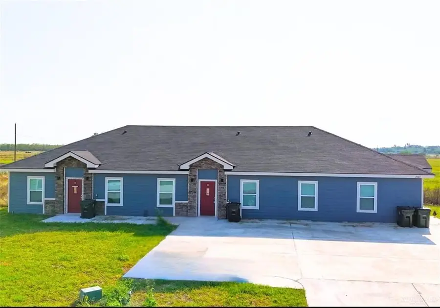 2001 S Valley Circle, La Feria, TX 78559 - #2