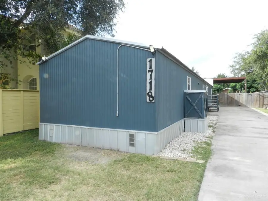 1718 E Juarez Avenue Ne, Alton, TX 78573 - #2