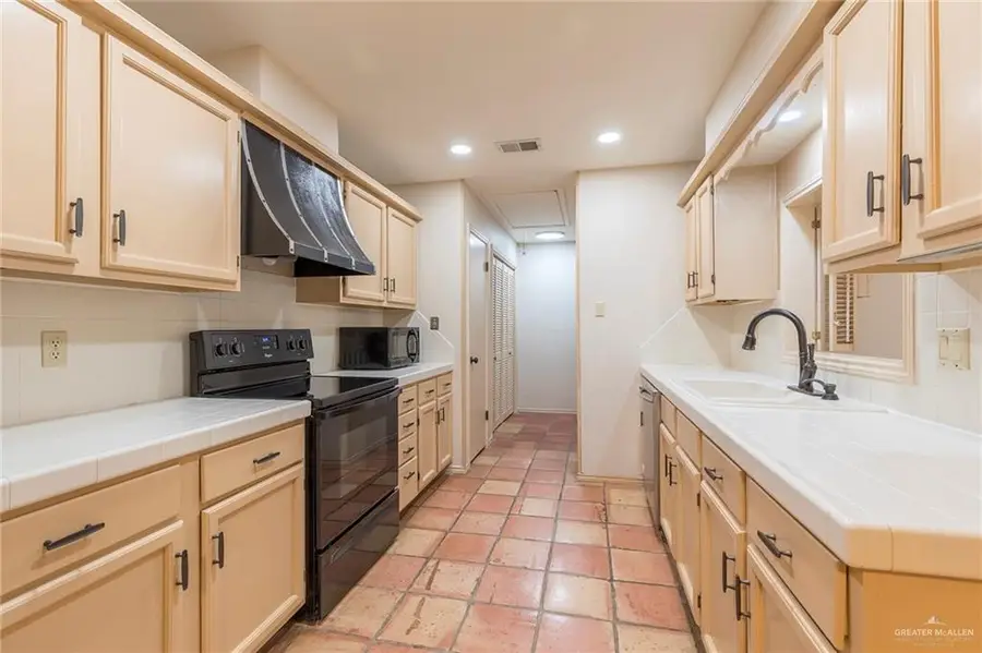 1119 E Cardinal E, McAllen, TX 78504 - #3