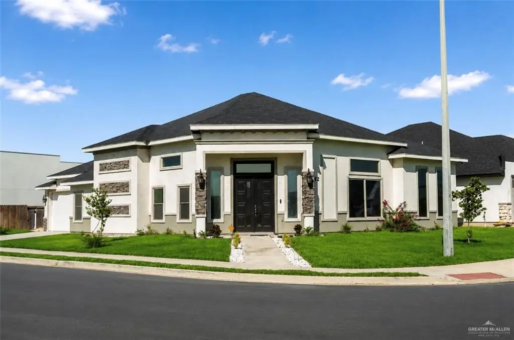 202 N 32nd Street, Hidalgo, TX 78557 - #1