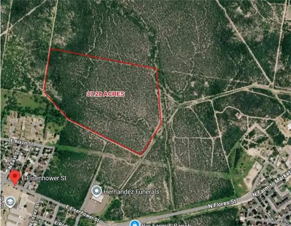 703 E Eisenhower Street E, Rio Grande City, TX 78582