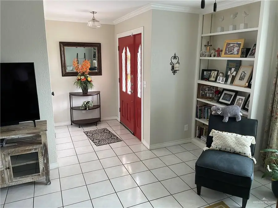 717 E Griffin Parkway, Mission, TX 78572 - #2