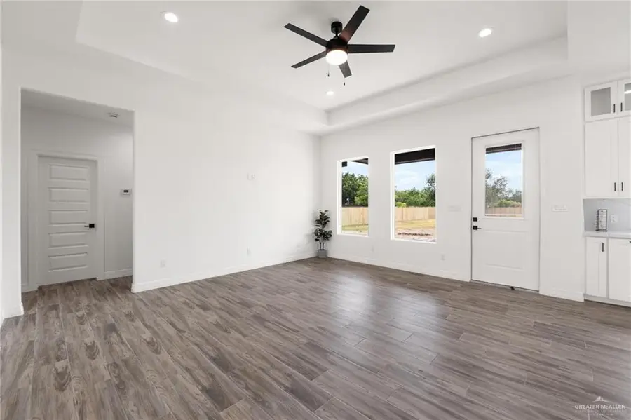 7105 Madrid, Weslaco, TX 78596 - #2