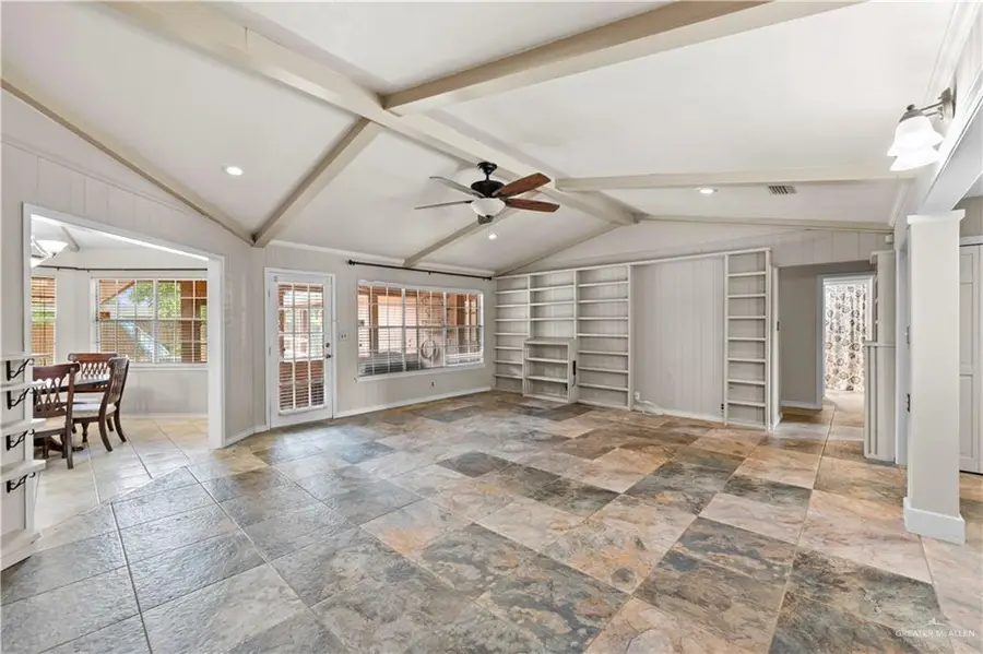 1502 Hibiscus Avenue, Donna, TX 78537 - #2