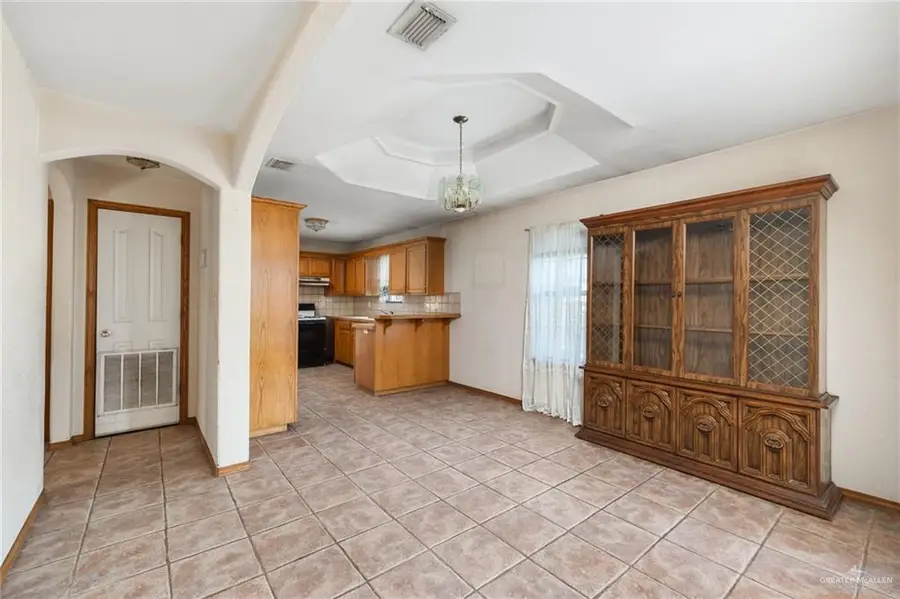 1721 W Maple Avenue, McAllen, TX 78501 - #3