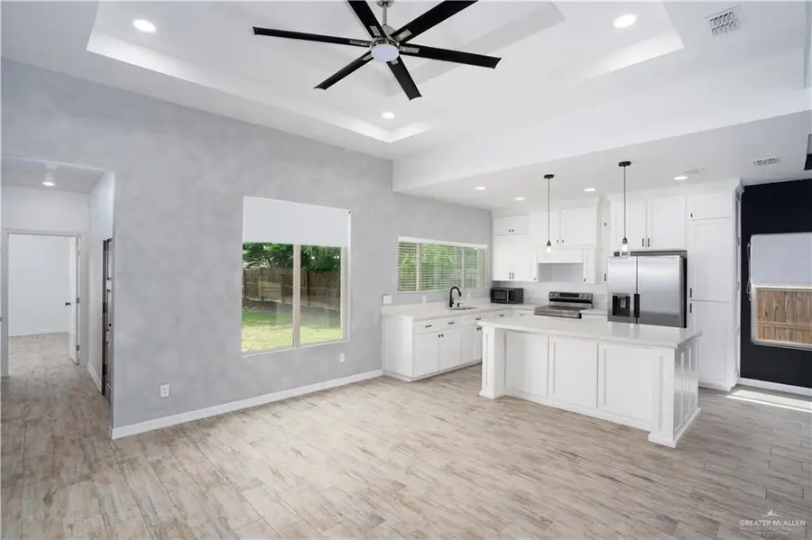 1215 E Mahl Street, Edinburg, TX 78539 - #3