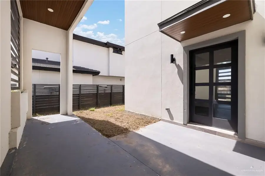 1420 Providence Avenue, McAllen, TX 78504 - #3