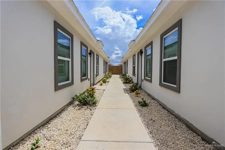 913 Sunset Valley, Mission, TX 78573 - #3