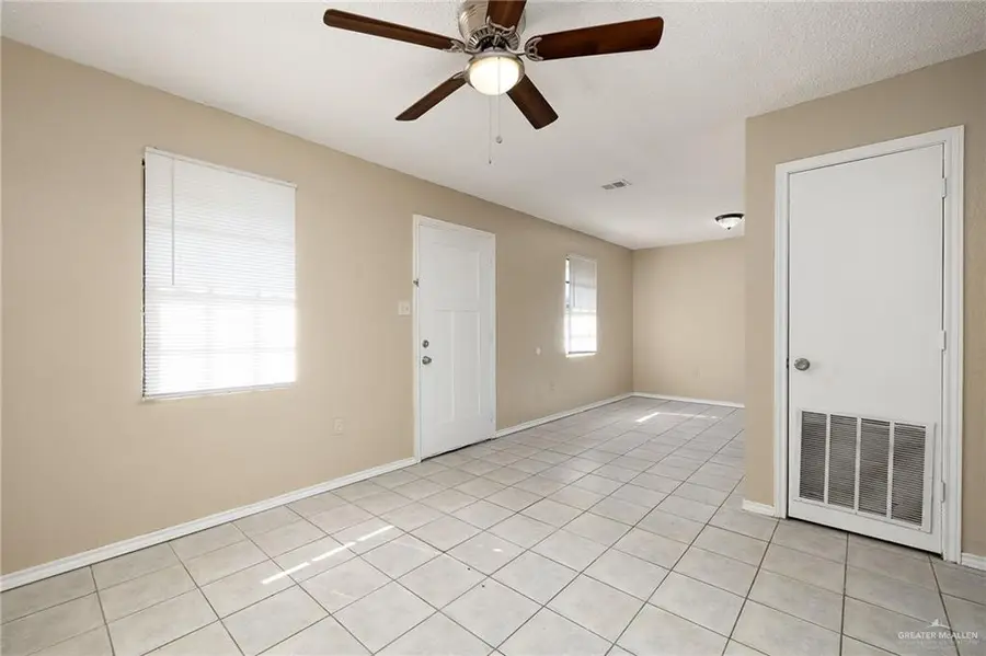 825 W 1st Street, Mission, TX 78572 - #3