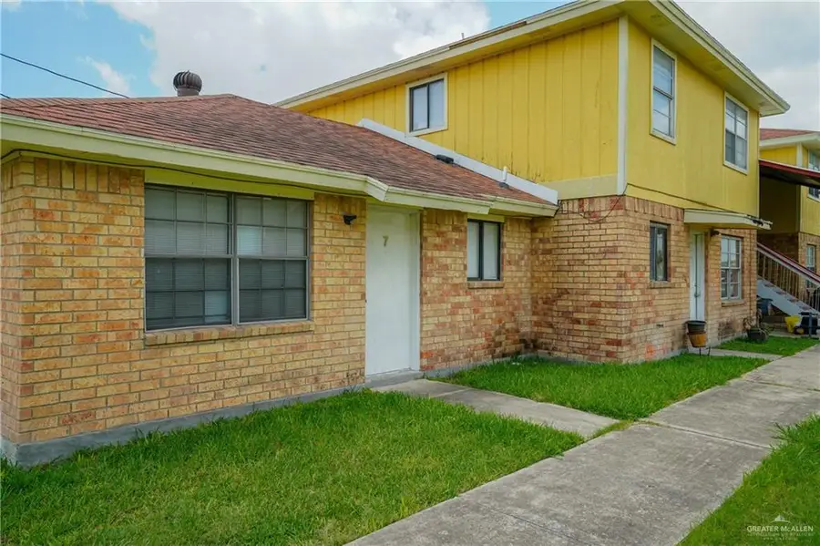 2911 and 2913 N Veterans Boulevard, San Juan, TX 78589 - #2