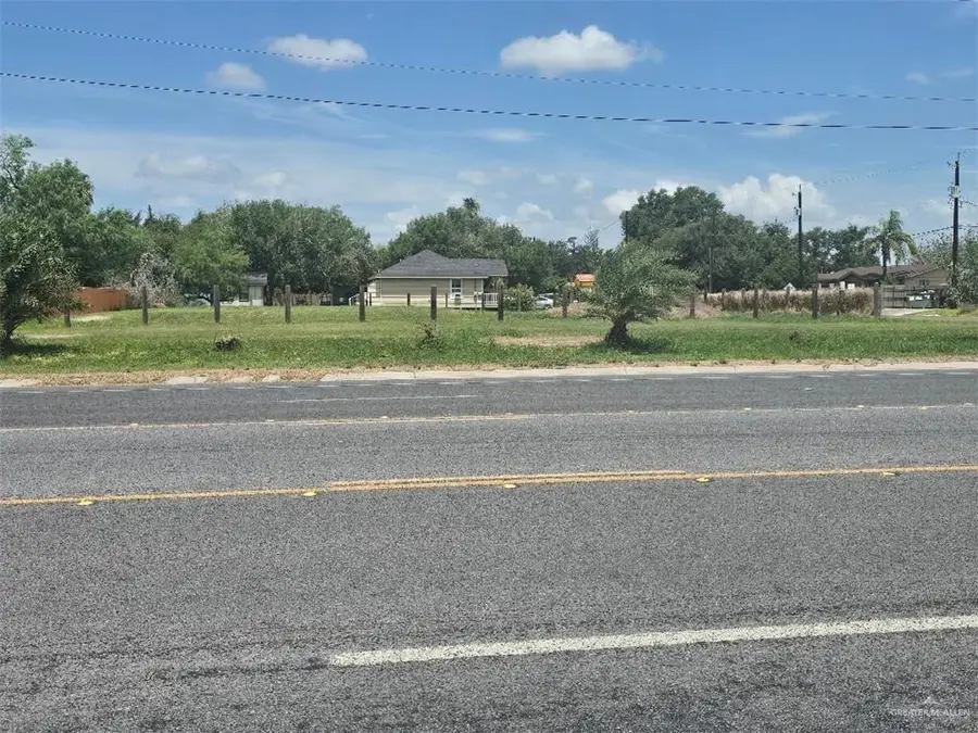 8807 Mile 5 Highway W, Weslaco, TX 78596 - #2