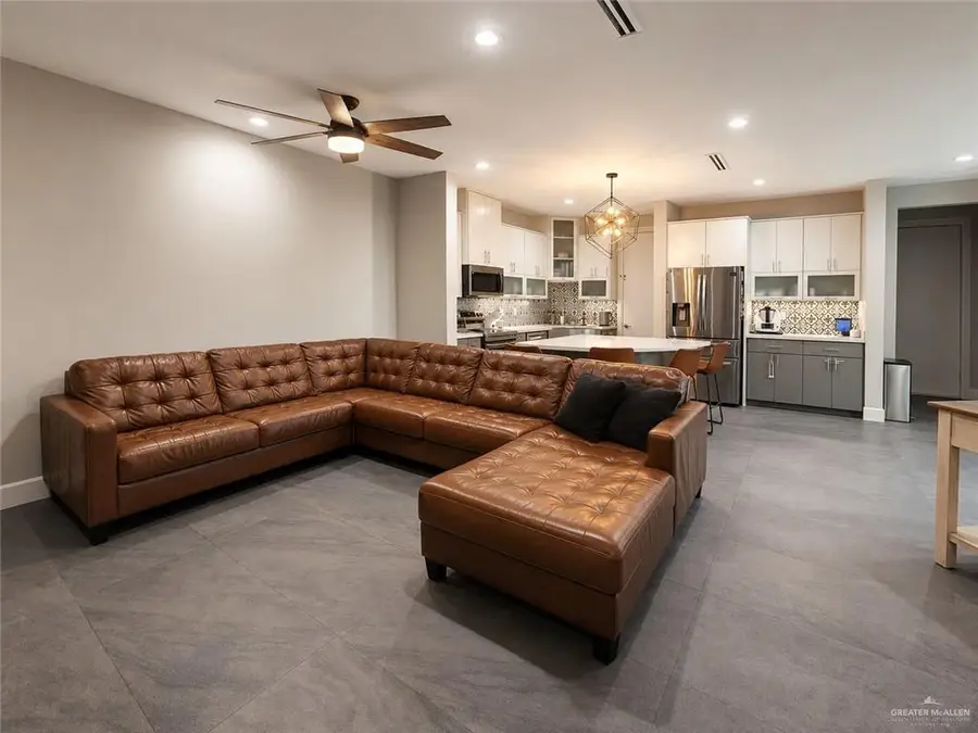 1321 Ozark Avenue, McAllen, TX 78504 - #2