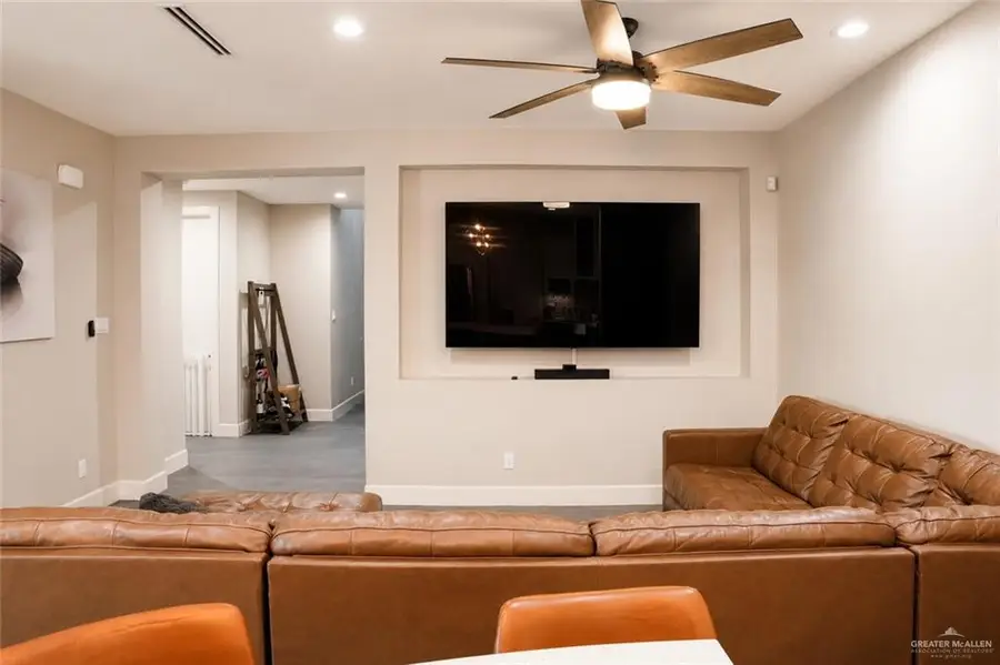 1321 Ozark Avenue, McAllen, TX 78504 - #3