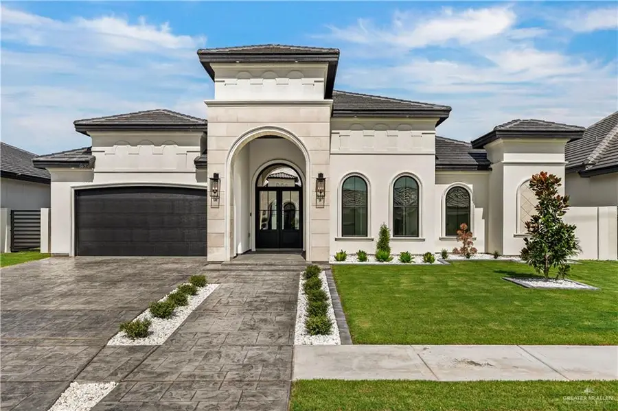 1624 S Queen Street, Edinburg, TX 78539 - #3