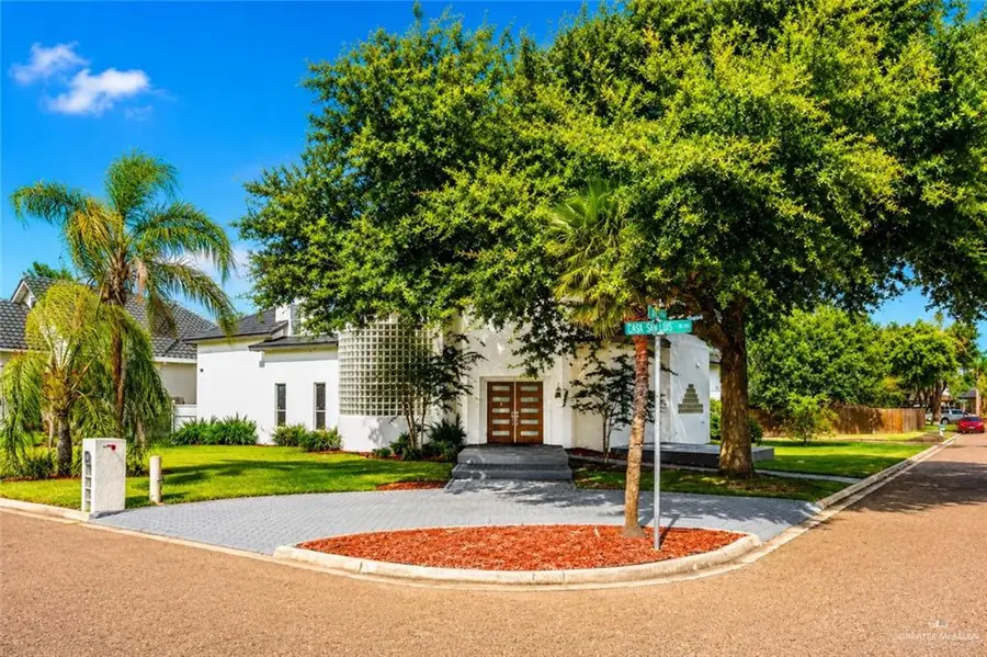 3207 E San Luis Circle, Mission, TX 78573 - #2