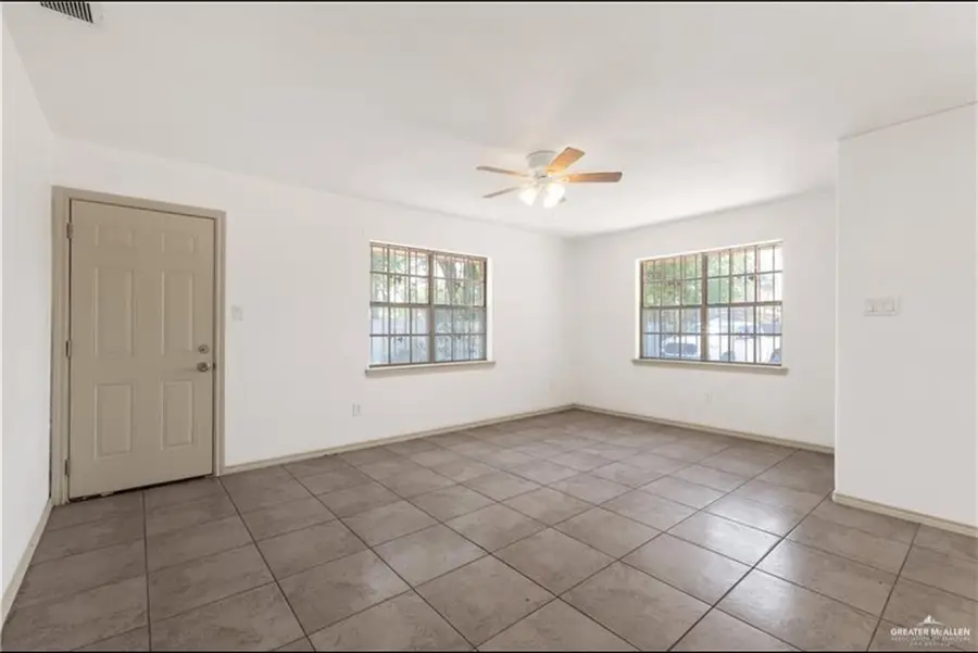 2804 Gumwood Avenue, McAllen, TX 78501 - #3