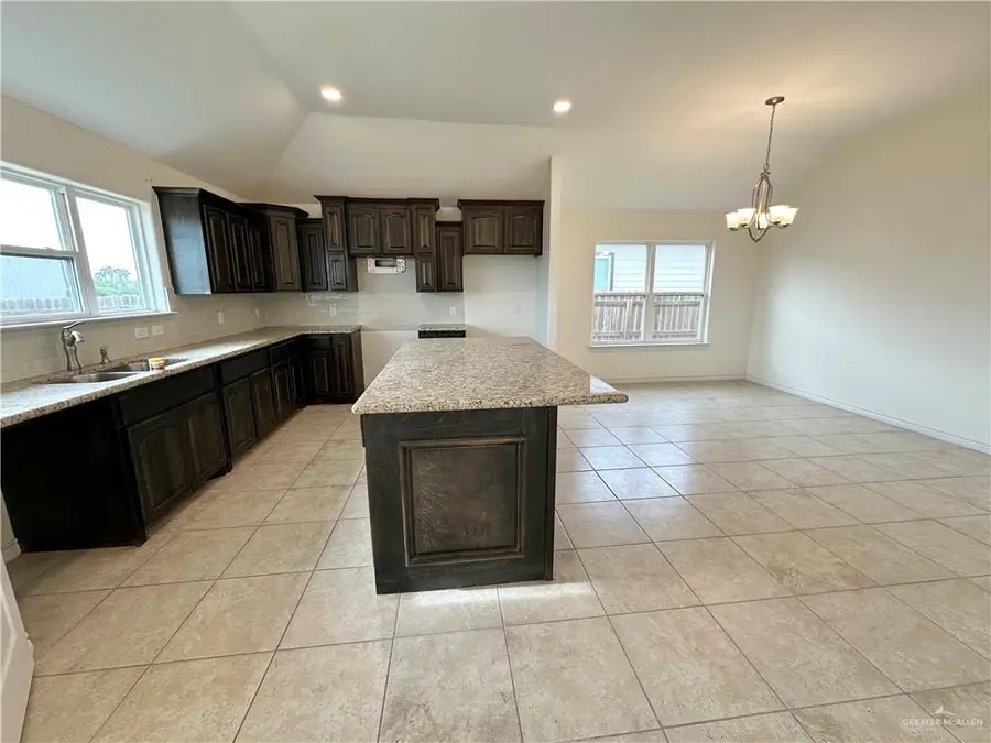 7507 N 55th Lane, McAllen, TX 78504 - #3