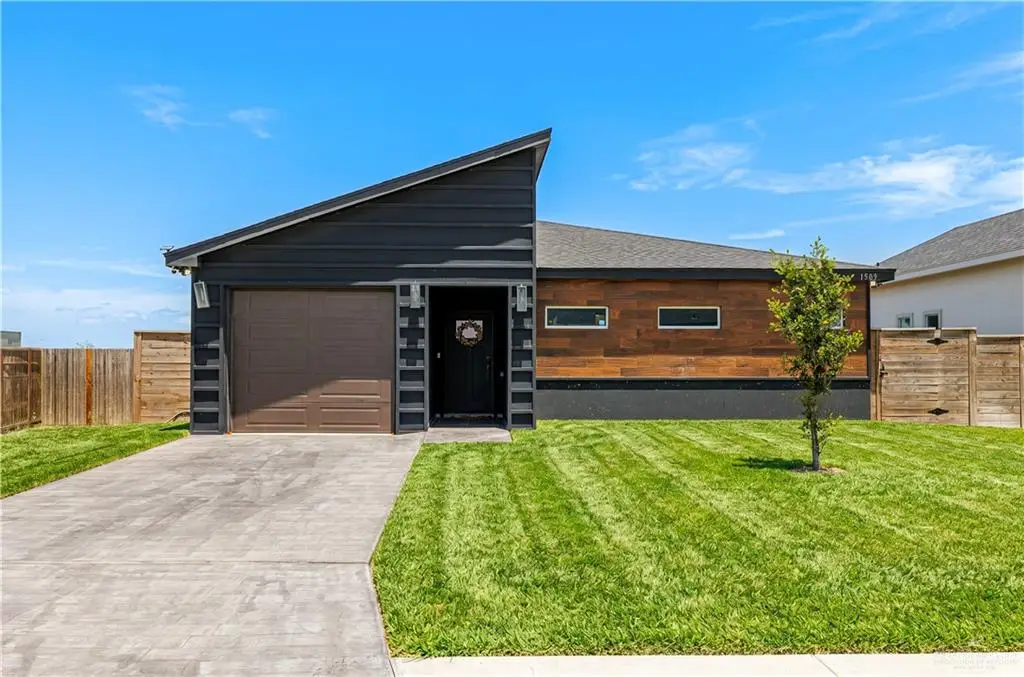 1509 N 32nd Street, Hidalgo, TX 78557 - #1
