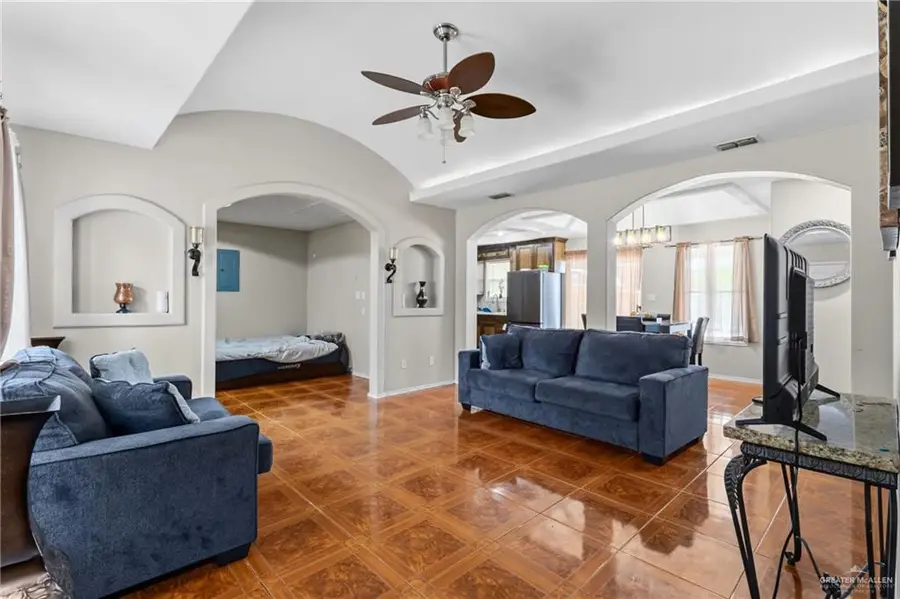 4100 W Houston Avenue, McAllen, TX 78501 - #2