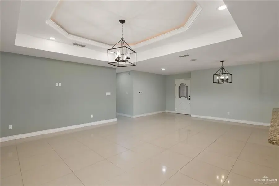 3300 Kiwi Avenue, McAllen, TX 78504 - #2