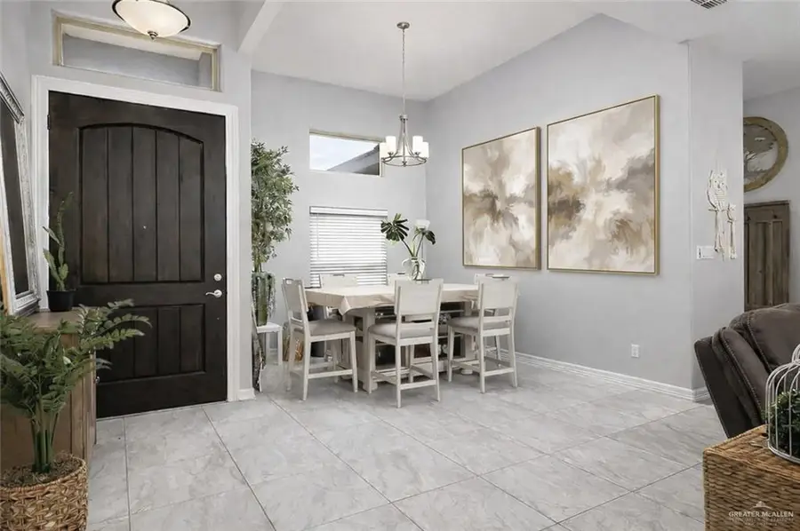 806 W Seminole Avenue, Pharr, TX 78577 - #3