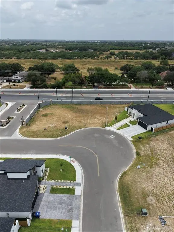 001 Baylor Avenue, McAllen, TX 78504 - #2