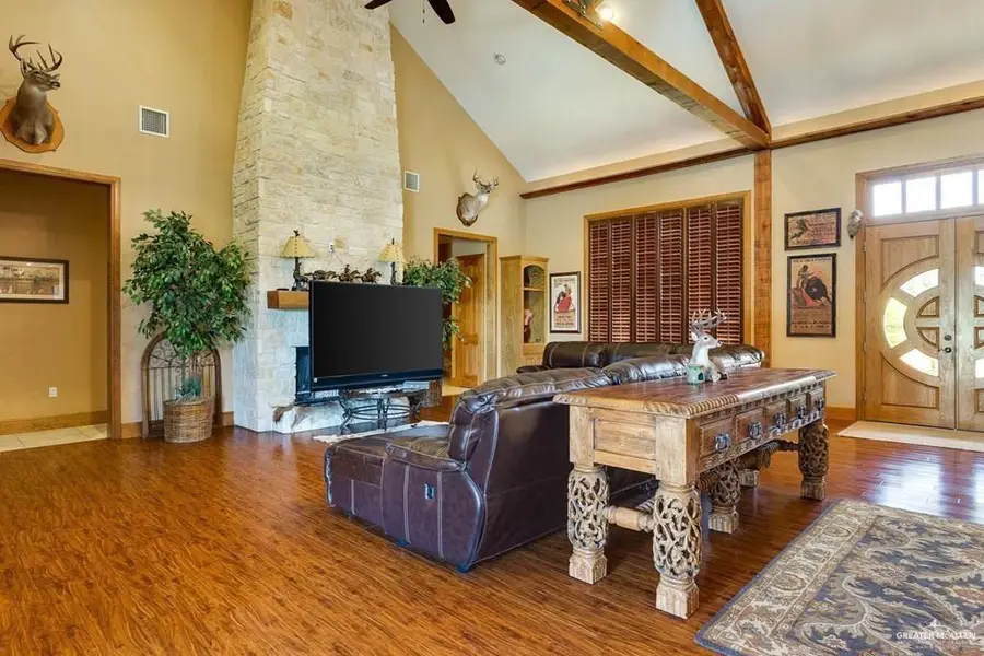 4105 Palmetto Palm Drive, Palmhurst, TX 78573 - #3