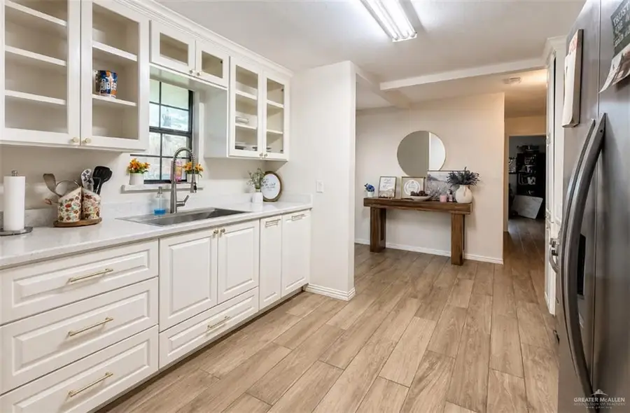 627 W 5th Street, Weslaco, TX 78596 - #3