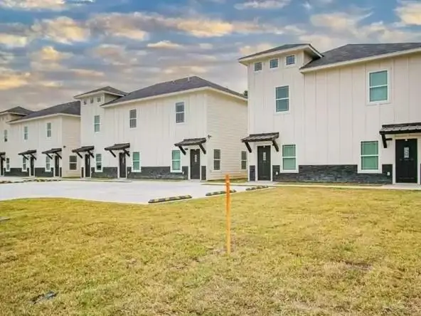 405 Lion's Villa Avenue, La Feria, TX 78559