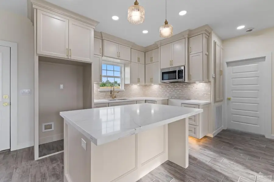 2465 Via Roma Lane, Weslaco, TX 78596 - #2