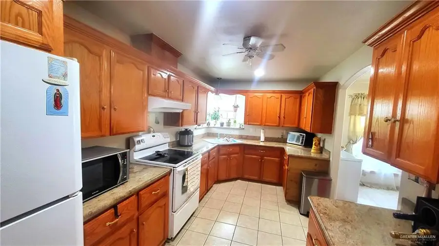 1203 Laredo Street, Mission, TX 78572 - #2