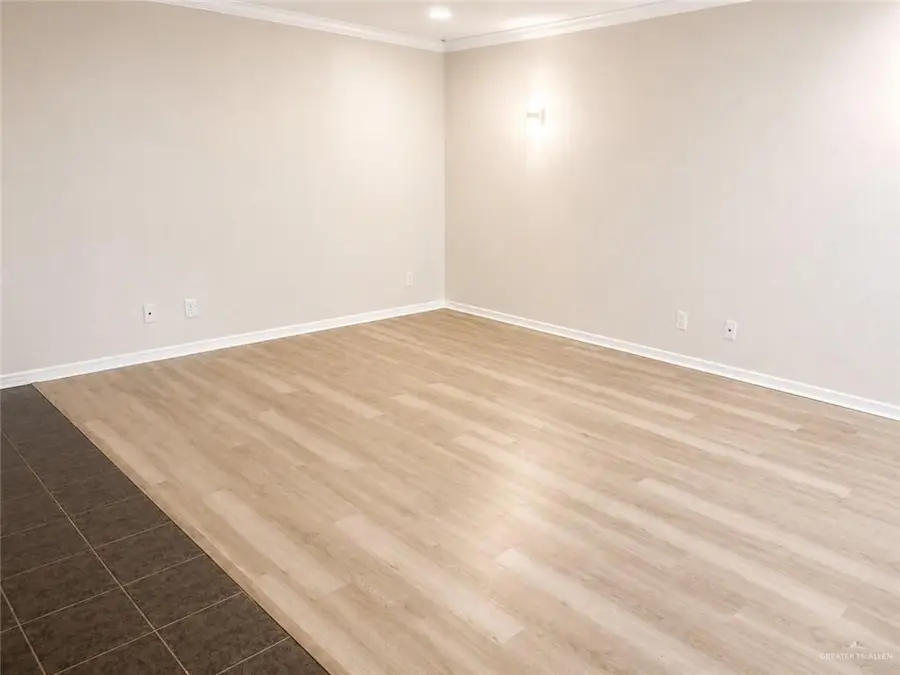 2401 S Jackson Road #18, Pharr, TX 78577 - #3
