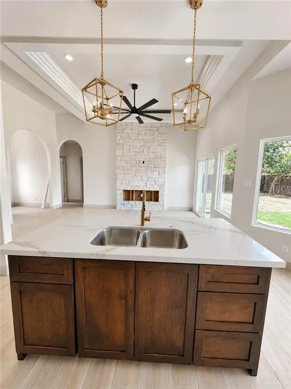 1621 W Hayes Avenue, Alton, TX 78573 - #2
