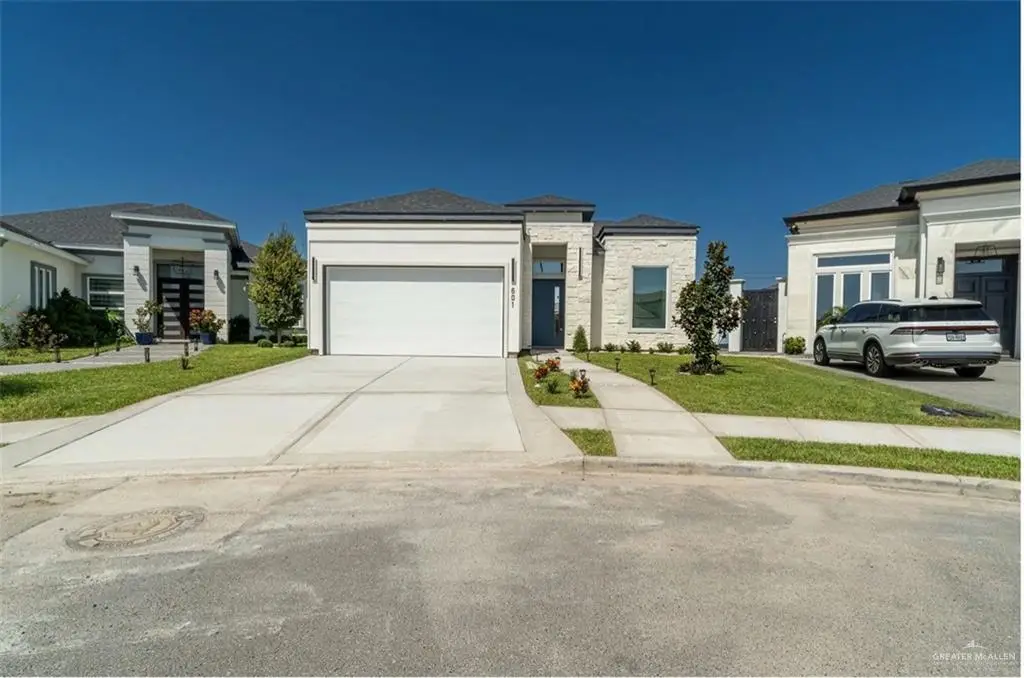 601 Helen Avenue, Mission, TX 78572 - #1