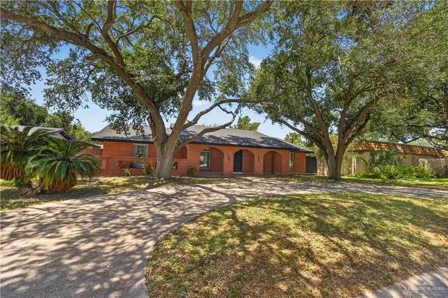 112 E Houston Street, McAllen, TX 78501 - #2
