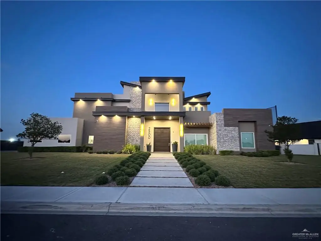 2500 S Chanel Drive, Edinburg, TX 78542 - #1