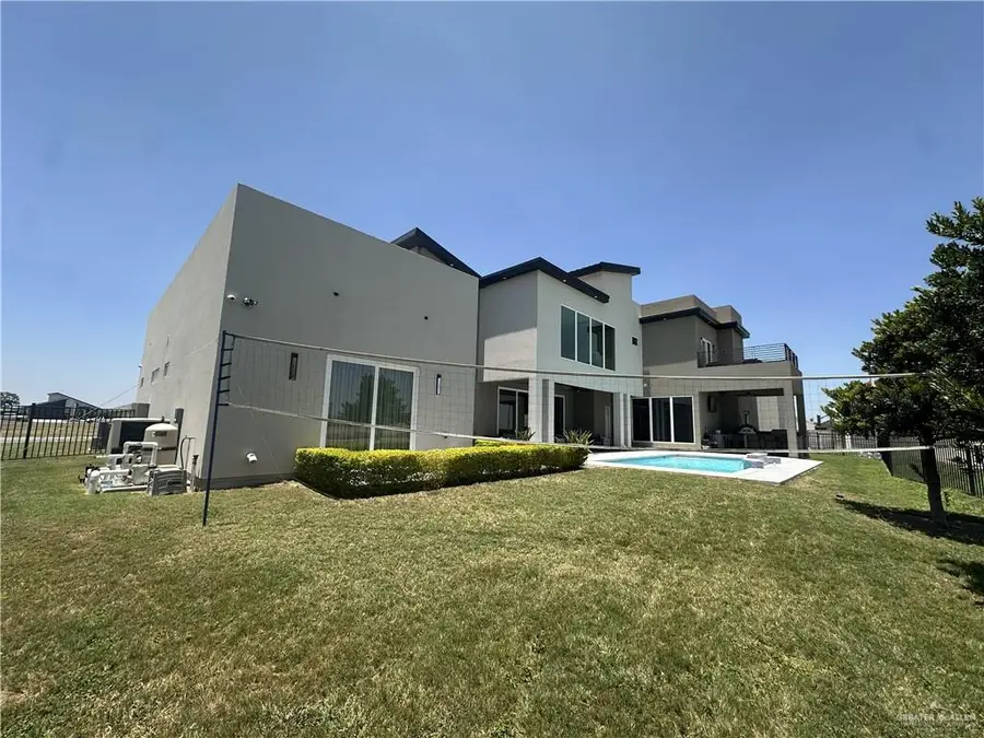 2500 S Chanel Drive, Edinburg, TX 78542 - #2