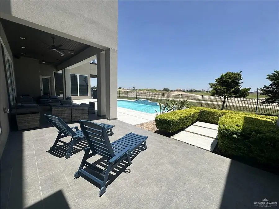 2500 S Chanel Drive, Edinburg, TX 78542 - #3