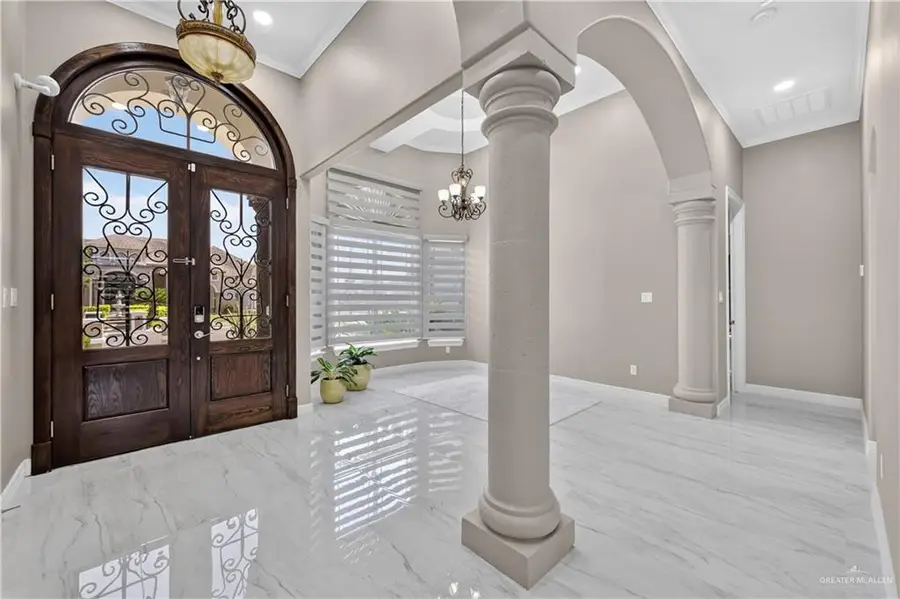 1328 E Keeton Avenue, McAllen, TX 78503 - #3